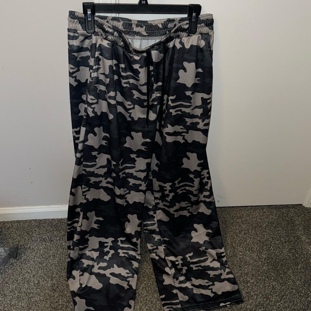 Oversized Camo, Street Style Sweat Pants.